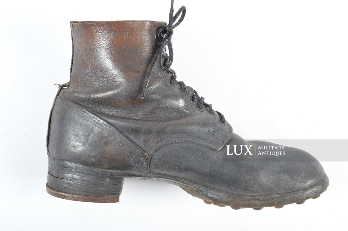 Mid-war German low ankle combat boots, « 1942 » - photo 29