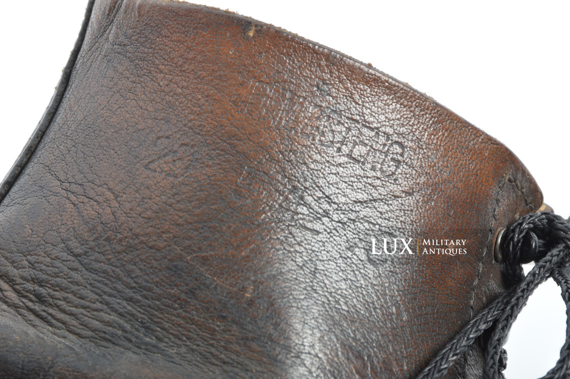 Mid-war German low ankle combat boots, « 1942 » - photo 35