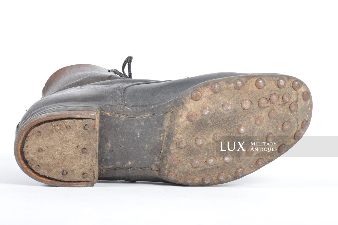 Mid-war German low ankle combat boots, « 1942 » - photo 37
