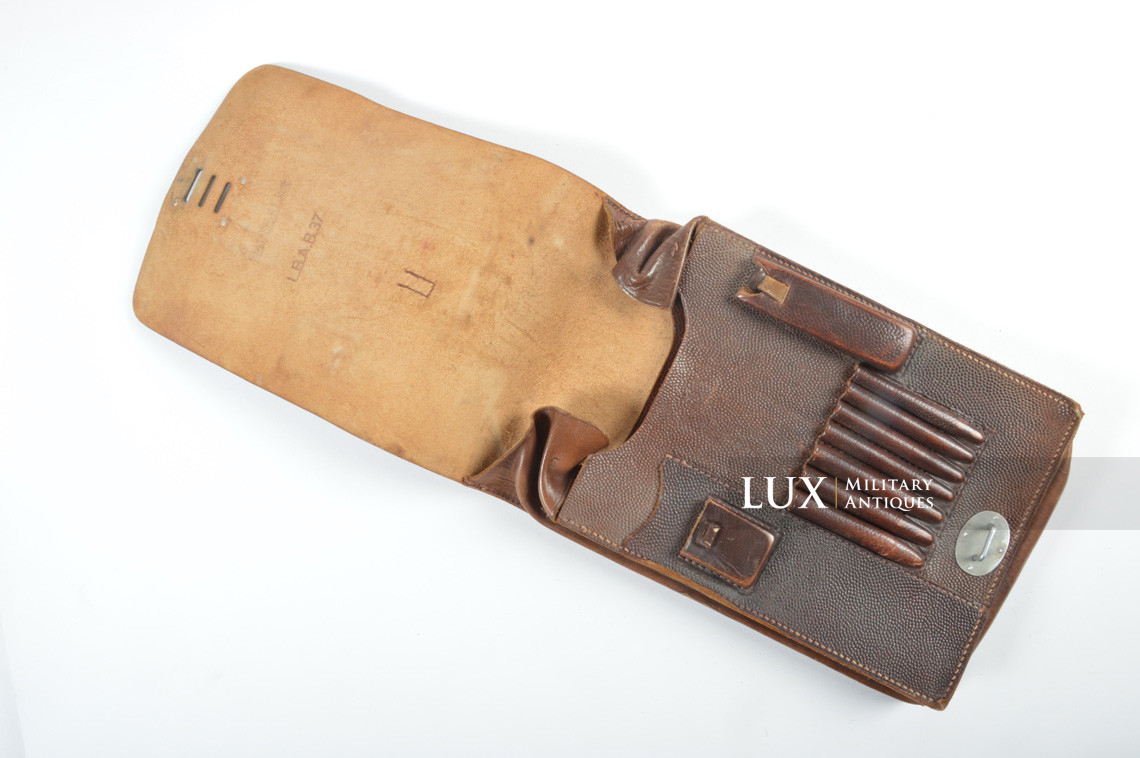Early Luftwaffe map case, first model, « L.B.A.B.37 / unit marked » - photo 11