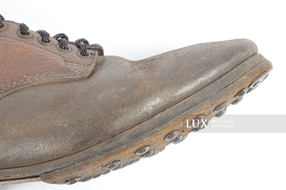 Late-war German low ankle combat boots - Lux Military Antiques - photo 11