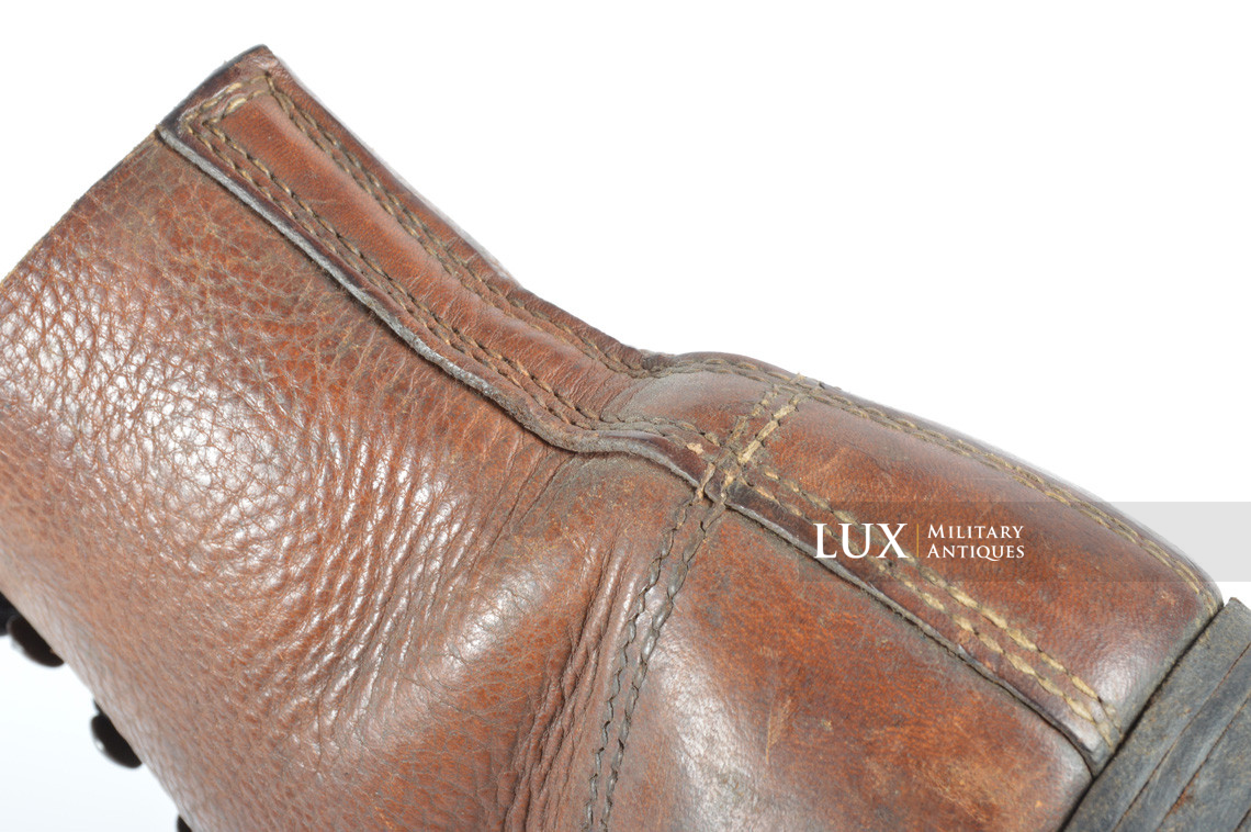 Late-war German low ankle combat boots - photo 16