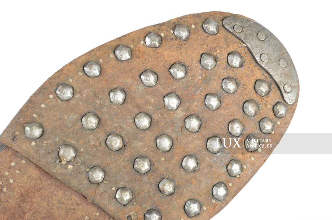 Late-war German low ankle combat boots - photo 19