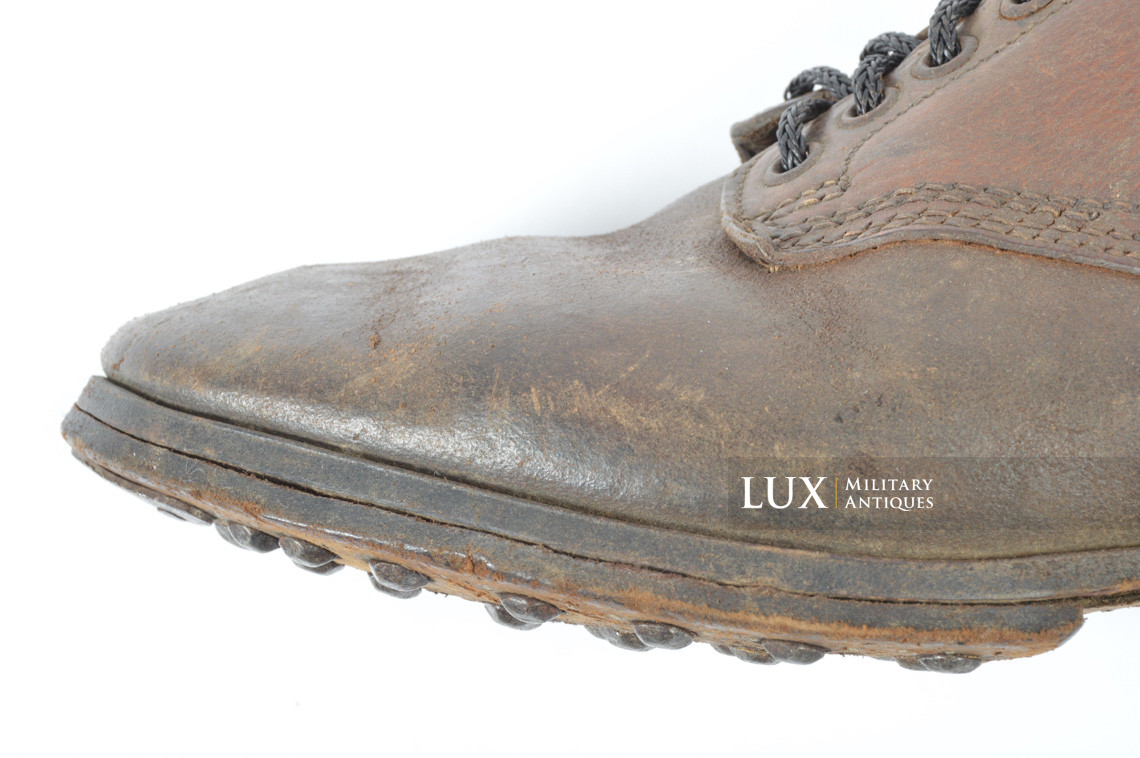 Late-war German low ankle combat boots - Lux Military Antiques - photo 25