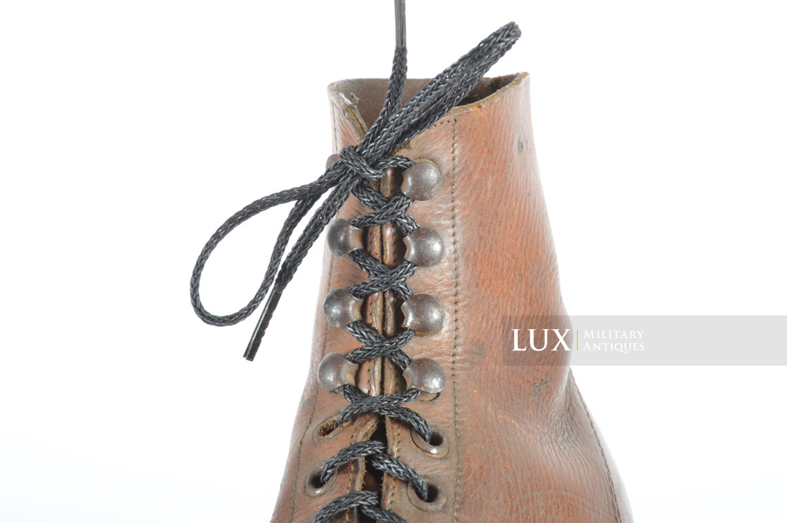 Late-war German low ankle combat boots - Lux Military Antiques - photo 31