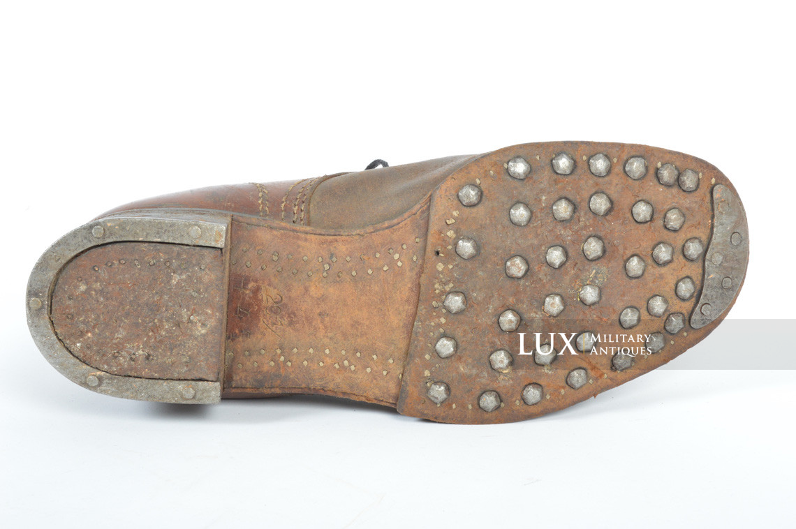Late-war German low ankle combat boots - Lux Military Antiques - photo 32