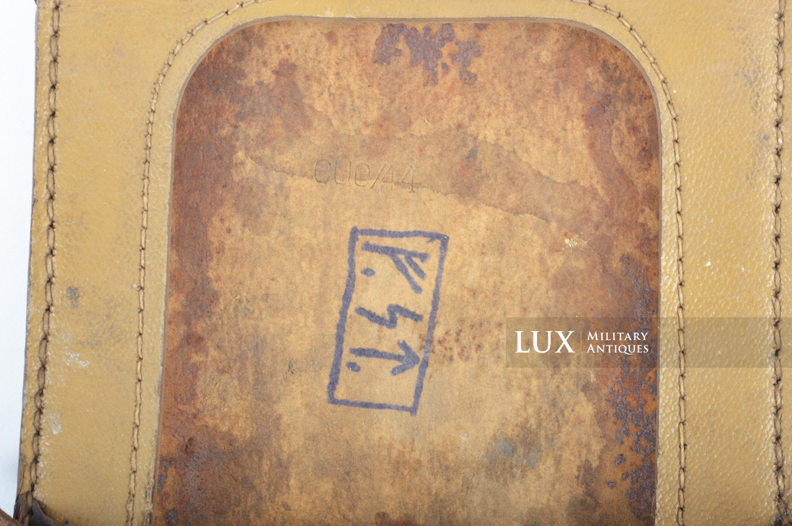 German late-war tan pressed cardboard entreating tool carrying case, « eue/44 » - photo 8