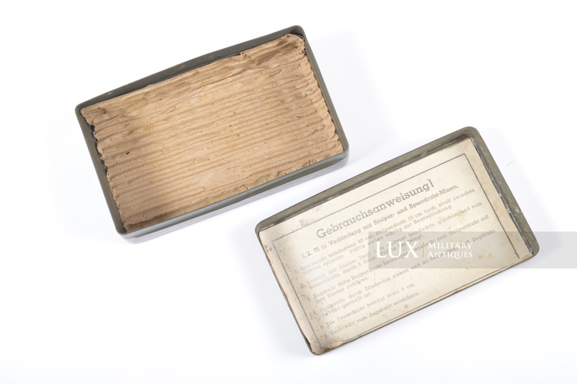 German ZZ35 fuze box, « 15 stück zug-zünder 35 » - photo 11