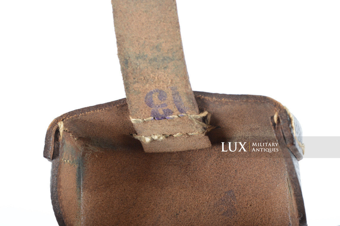 Late-war German bicolor K98 ammo pouch, « gfg1943 » - photo 12