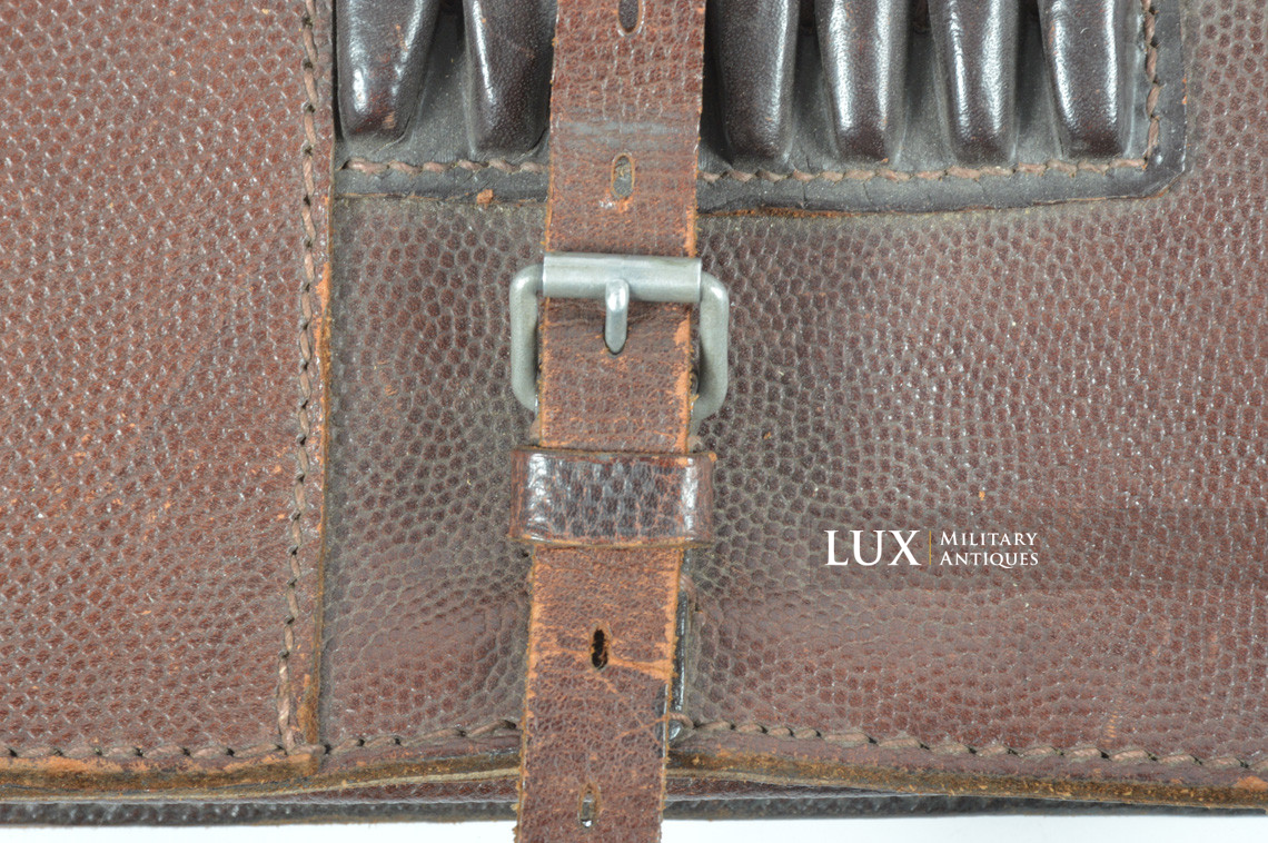 Porte cartes précoce en cuir naturel brun avec des accessoires, « 1939 » - photo 9