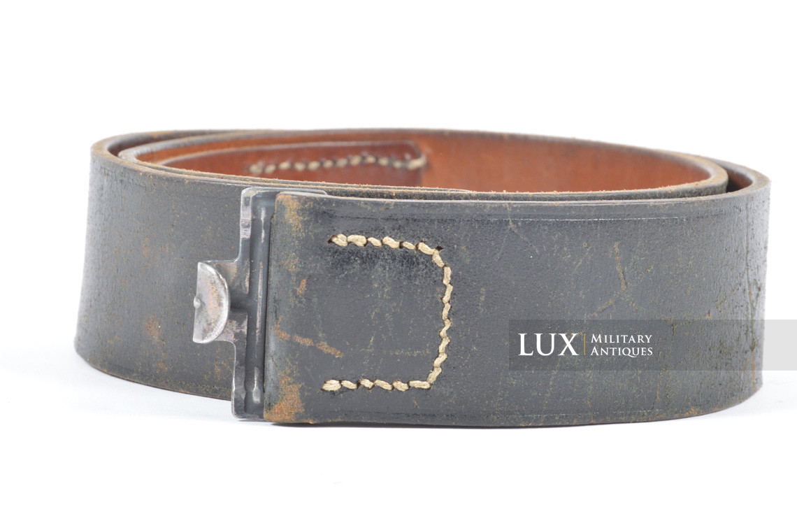 Mid-war German Luftwaffe combat service leather belt, « Eigentum D. Waffen » - photo 4