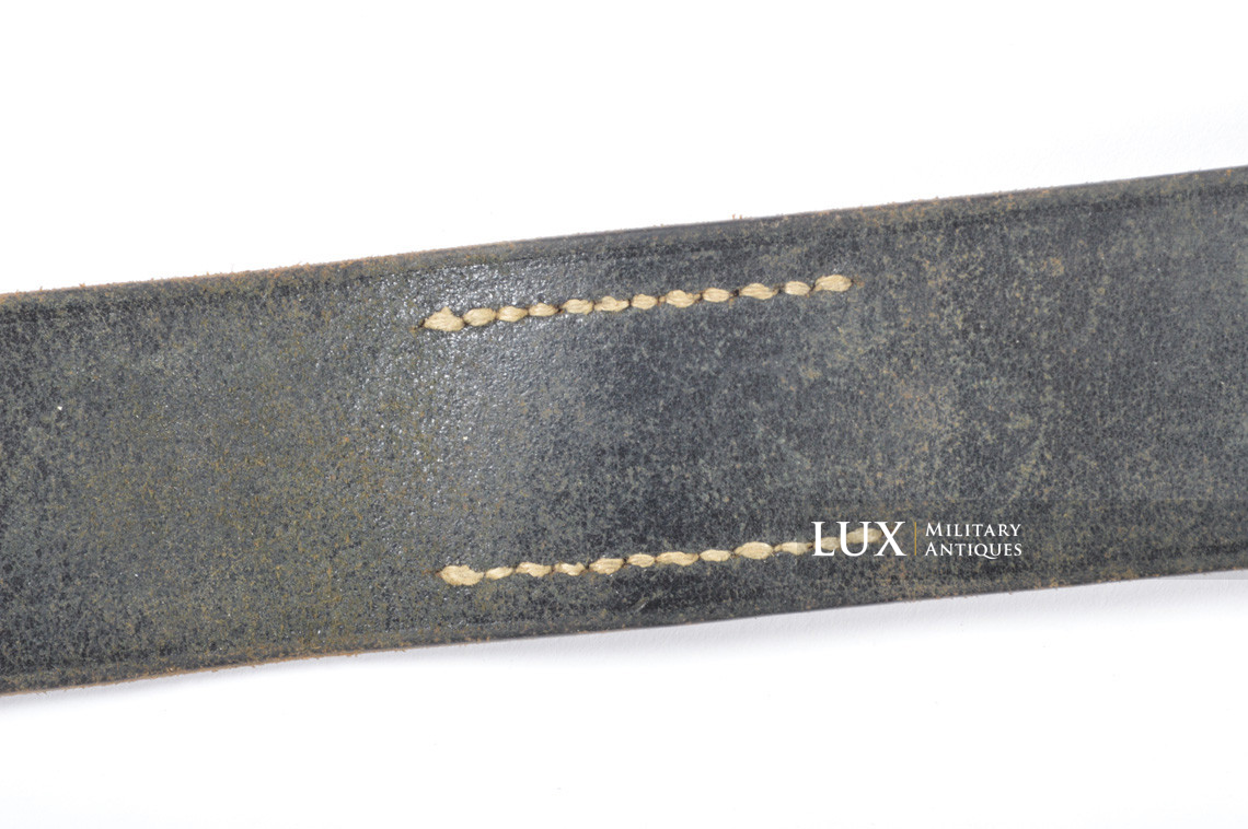 Mid-war German Luftwaffe combat service leather belt, « Eigentum D. Waffen » - photo 14