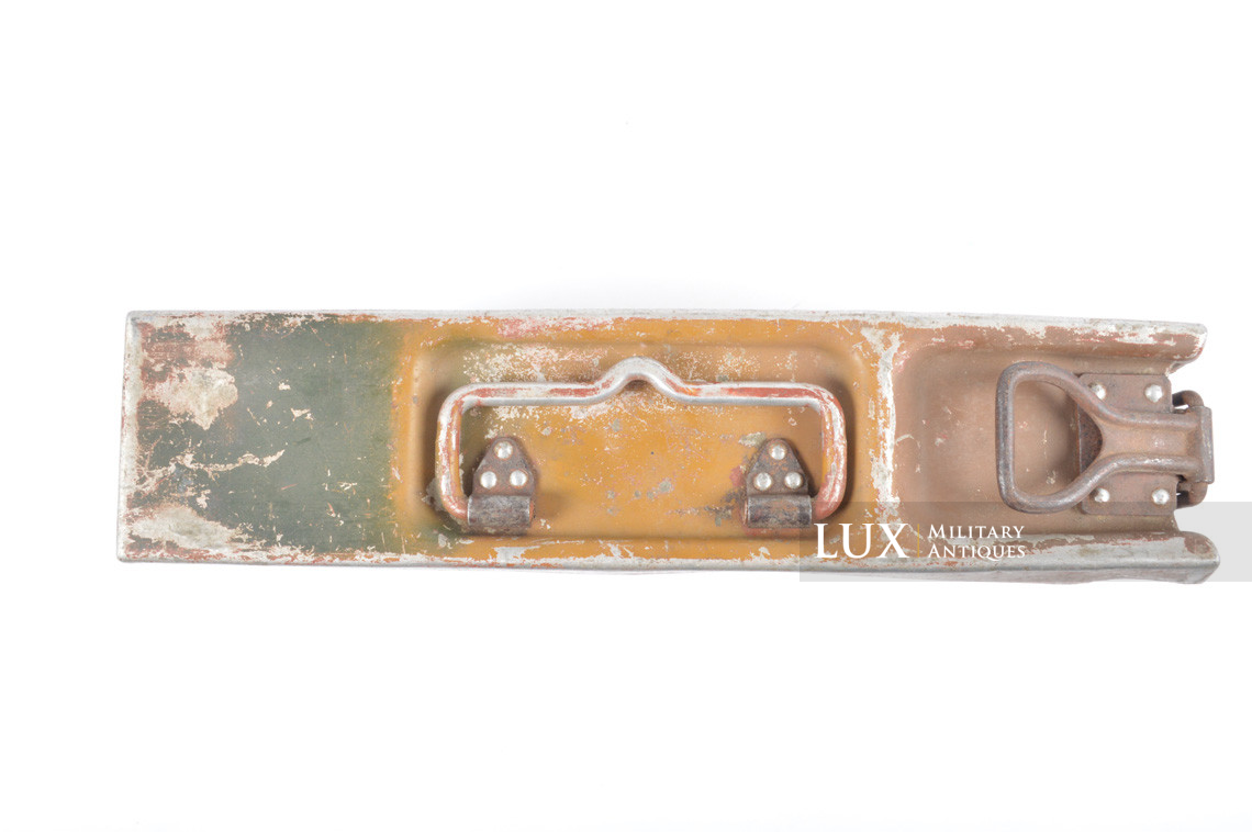 Early German three-tone camouflage MG34 ammunition case, « 1938 » - photo 8