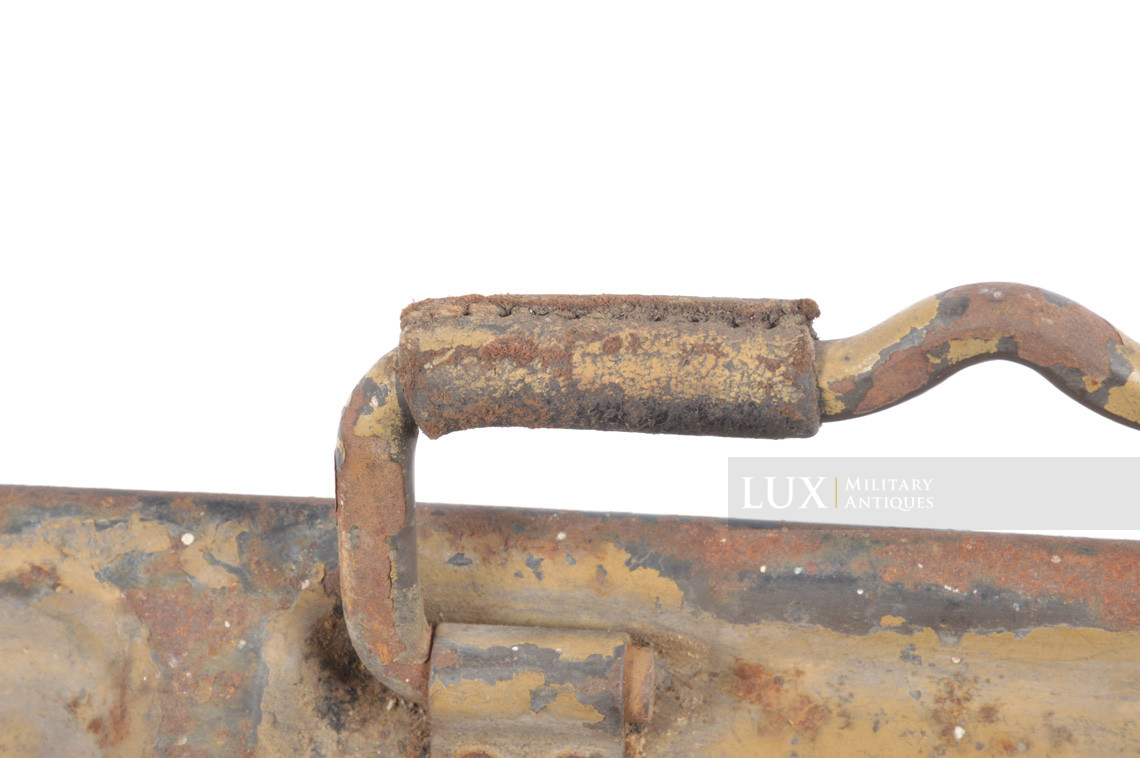 German early-war two ton camouflage MG34/42 ammunitions case - photo 16