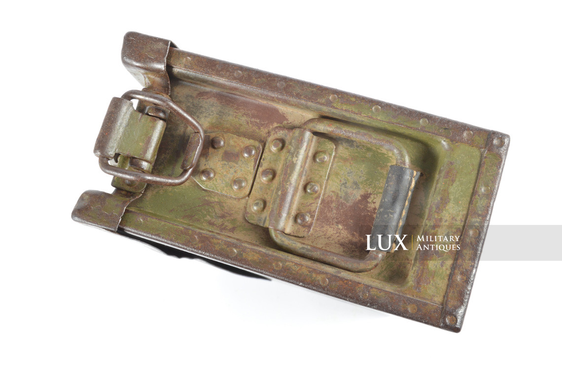 German three-tone camouflage MG34/42 ammunitions case, « 1.K. » - photo 21