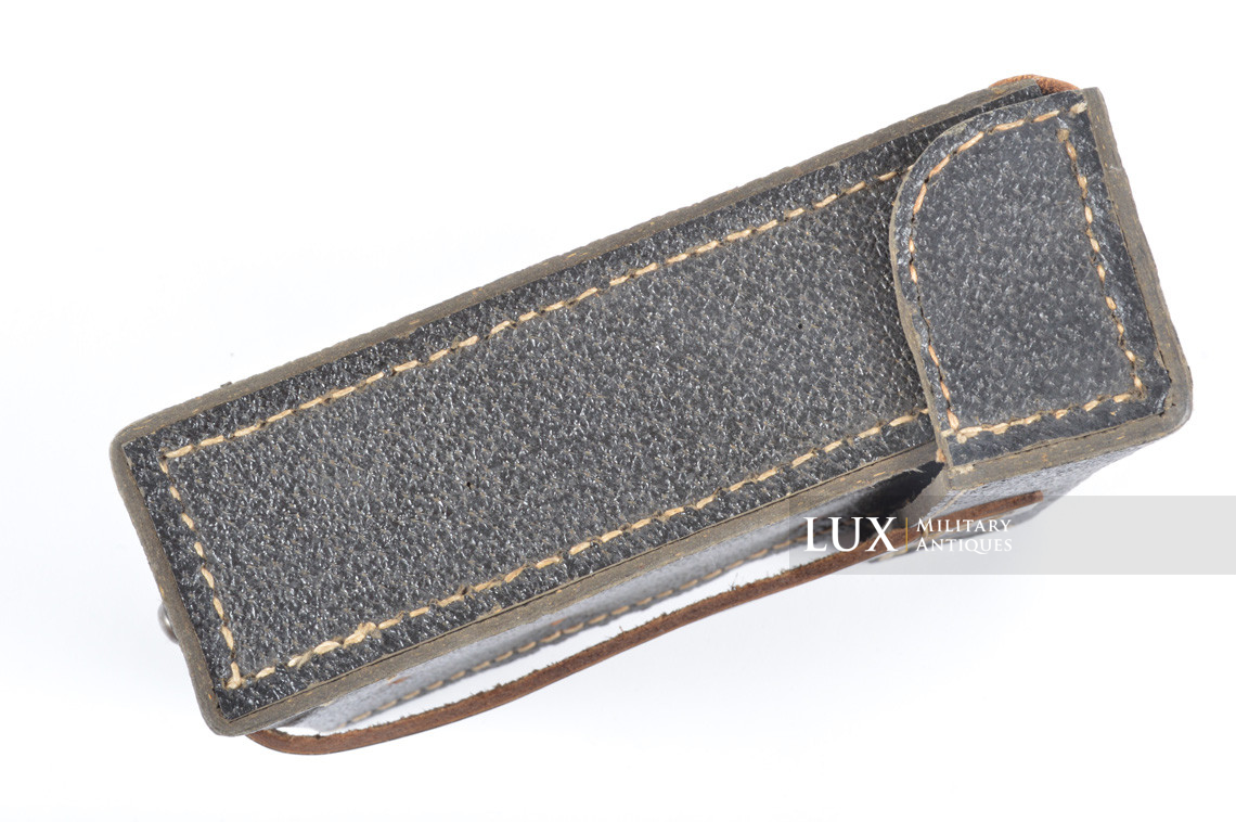 Unissued MG34/42 gunner's belt pouch in black pressed cardboard - photo 12