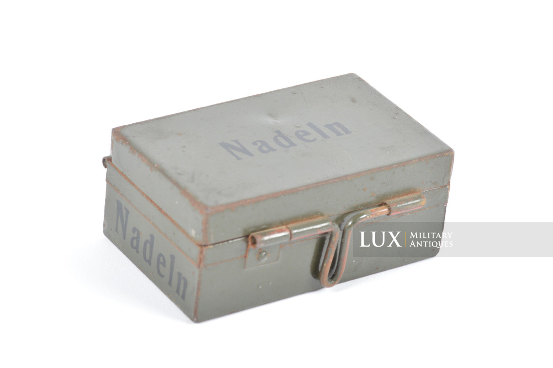 German medical safety pin box, « NADELN » - photo 4