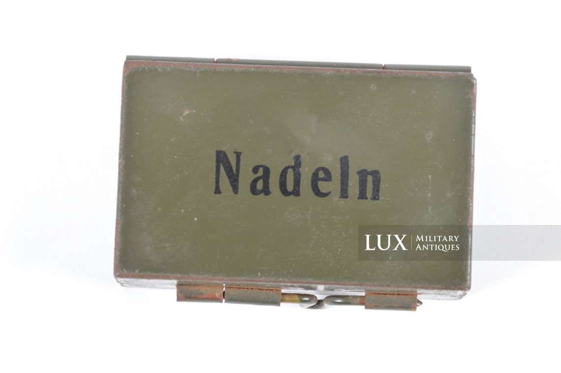 German medical safety pin box, « NADELN » - photo 7