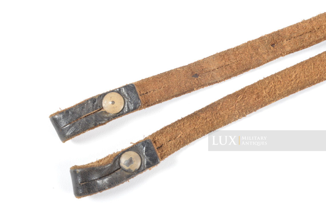 Late war German binocular leather neck strap - photo 10