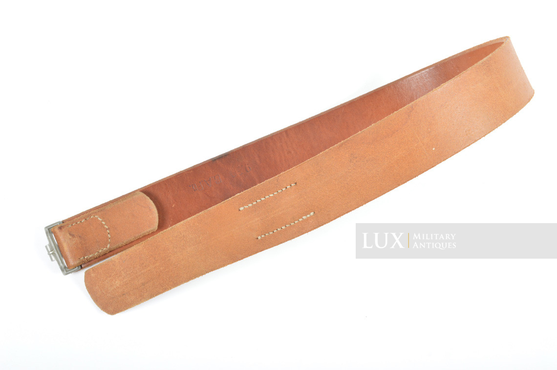 Unissued early German leather belt in natural brown leather, « 1939