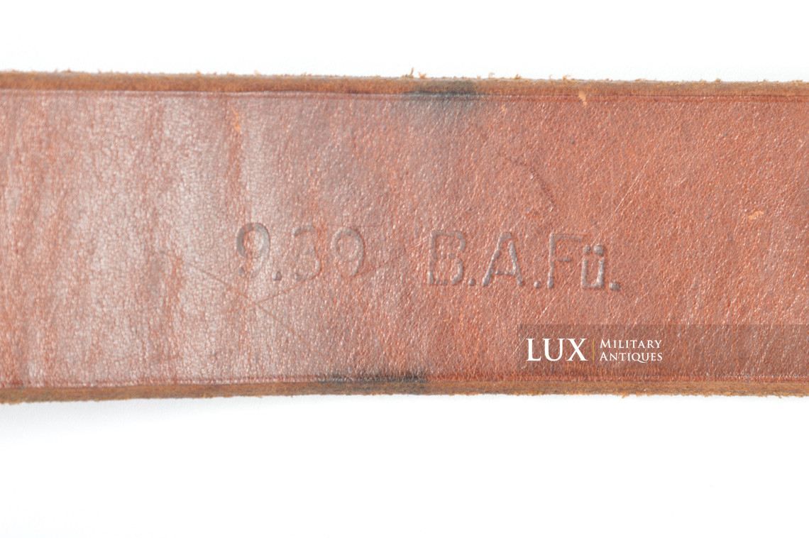 Unissued early German leather belt in natural brown leather, « 1939 » - photo 11