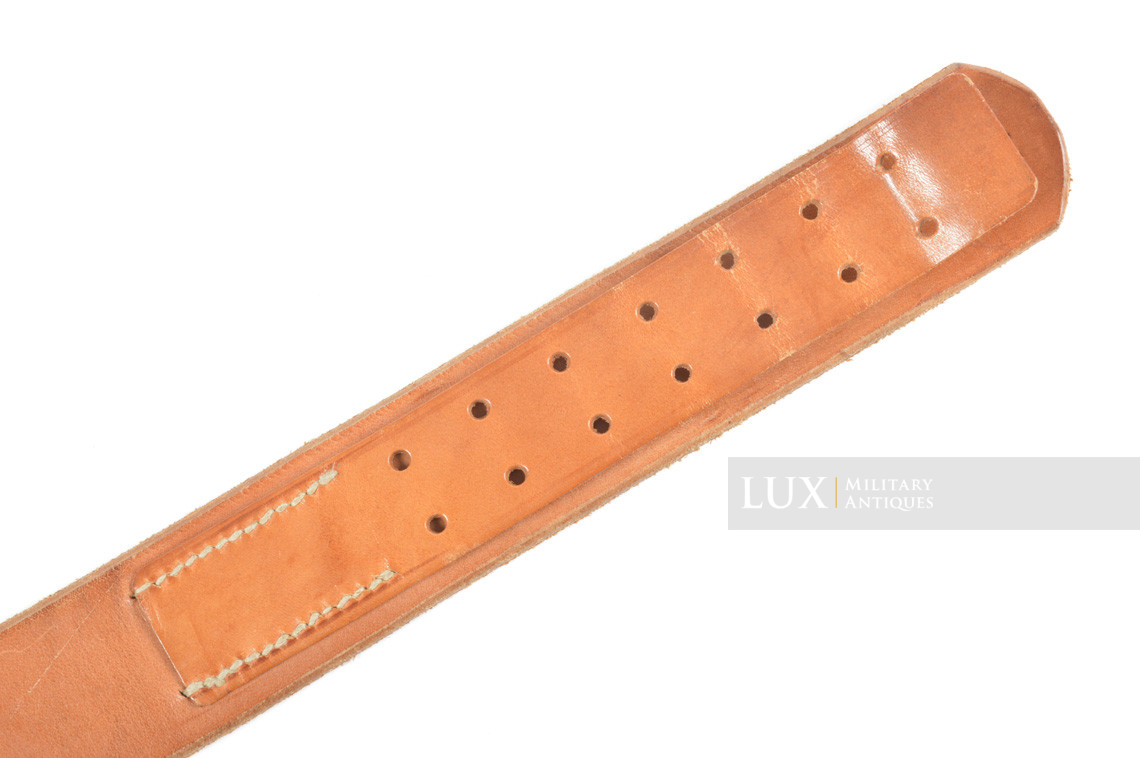 Unissued early German leather belt in natural brown leather, « 1939