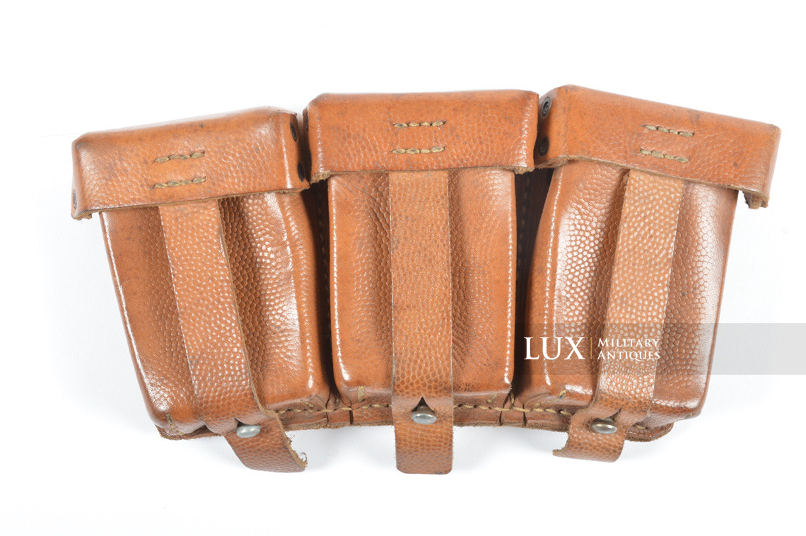 Matching pair of late war k98 ammunition pouches, RBNr « 0/0396/0027 » - photo 15