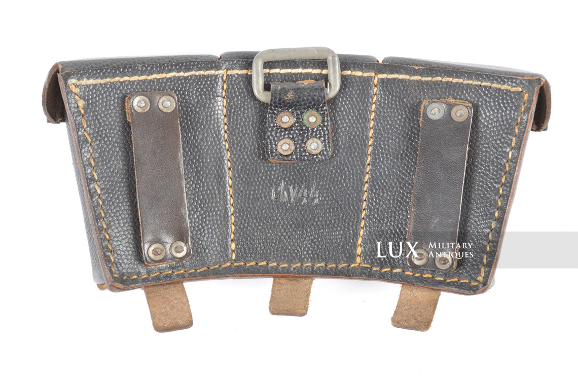 Unissued matching pair of late war k98 ammunition pouches, « cky44 » - photo 9