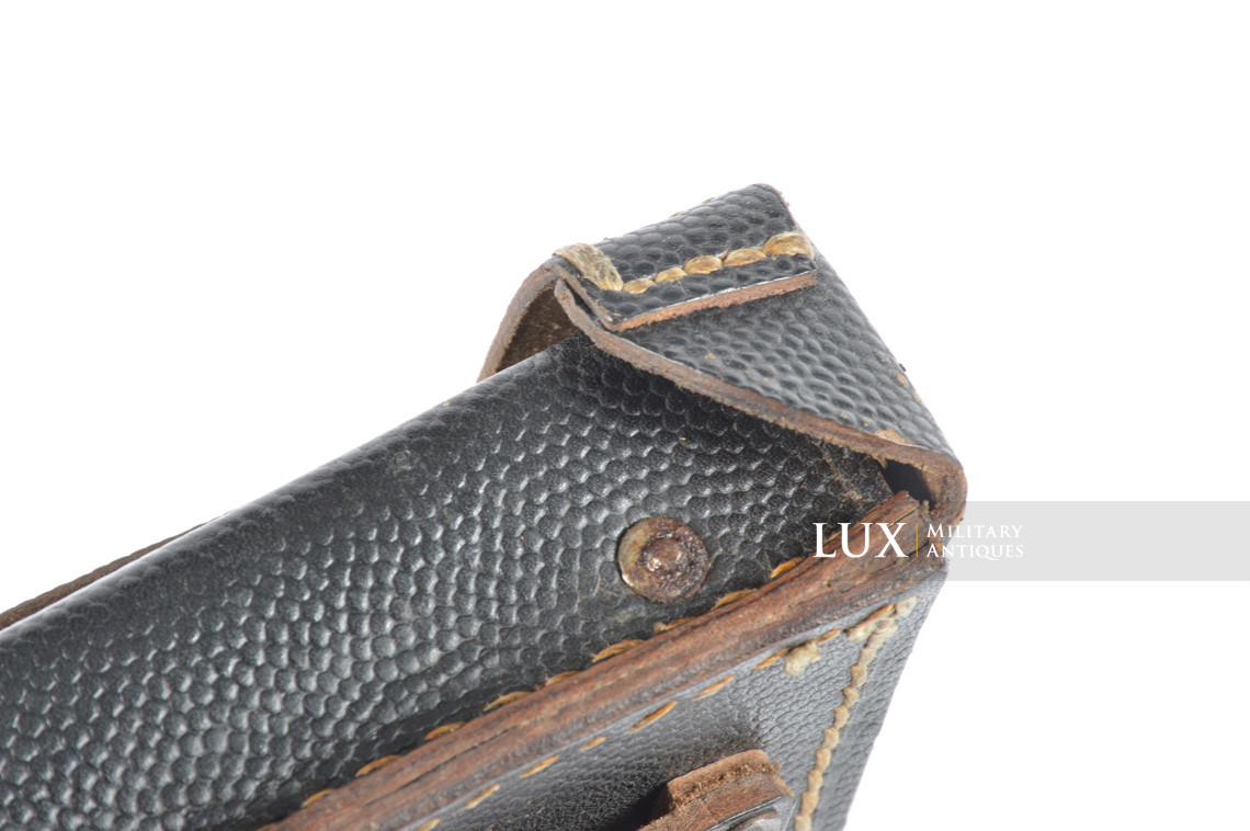 Unissued matching pair of late war k98 ammunition pouches, « cky44 » - photo 12