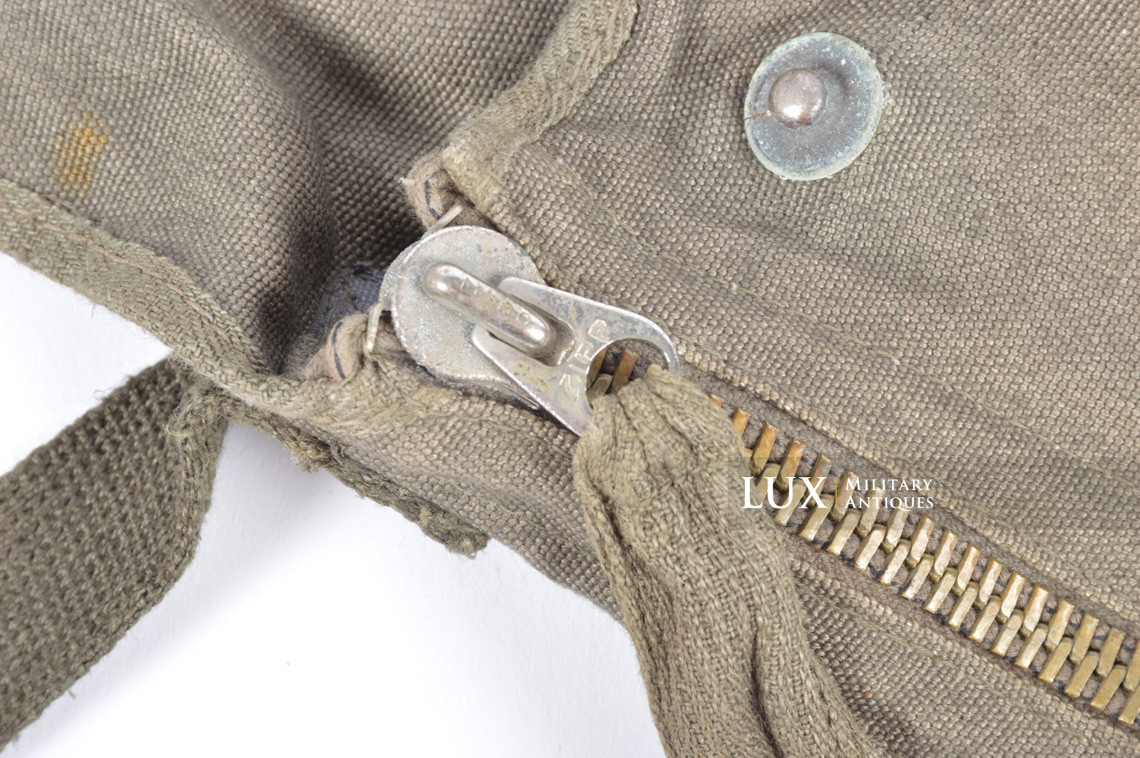 Late-war German paratrooper gas mask carrying bag, « ebd » - photo 24