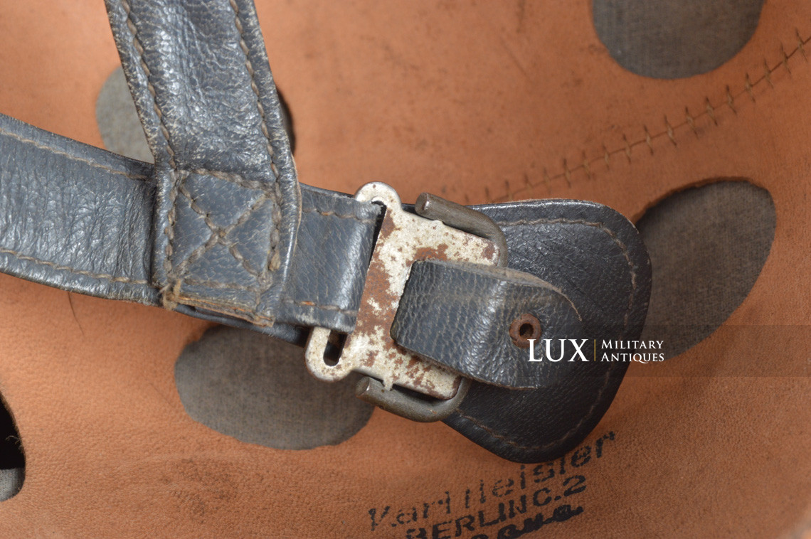 Late war M38 German Paratrooper combat helmet, « ckl68 » - photo 28