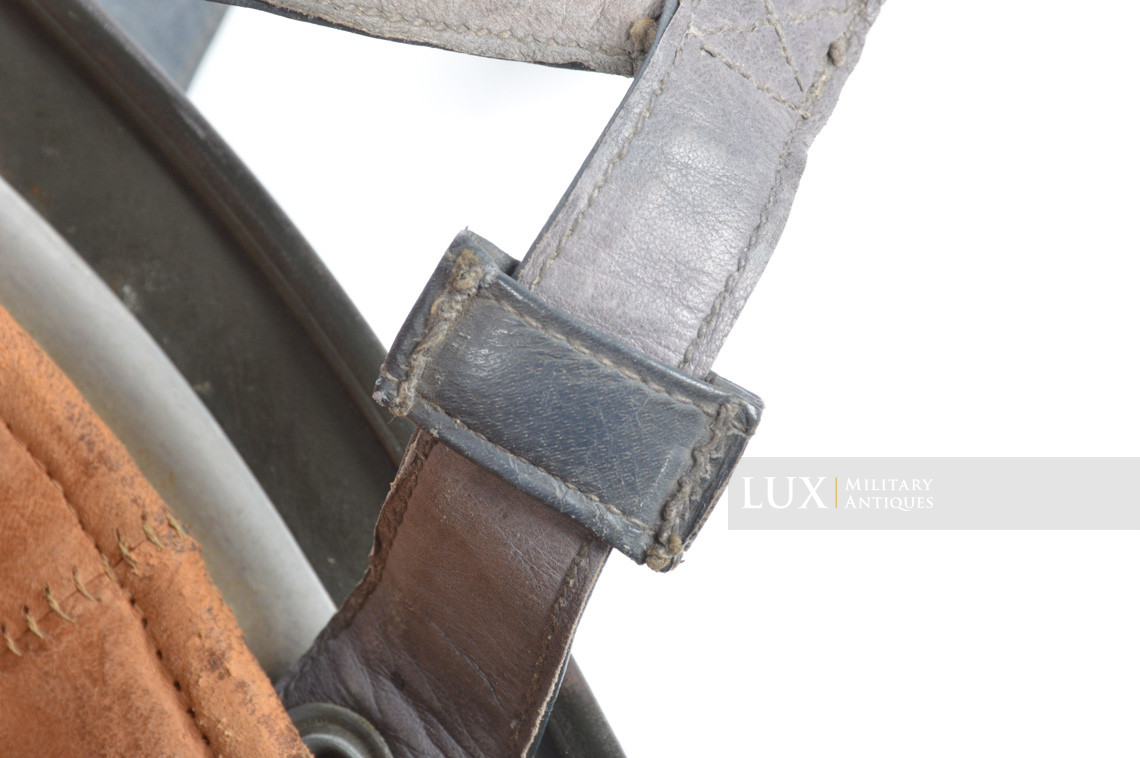 Late war M38 German Paratrooper combat helmet, « ckl68 » - photo 30