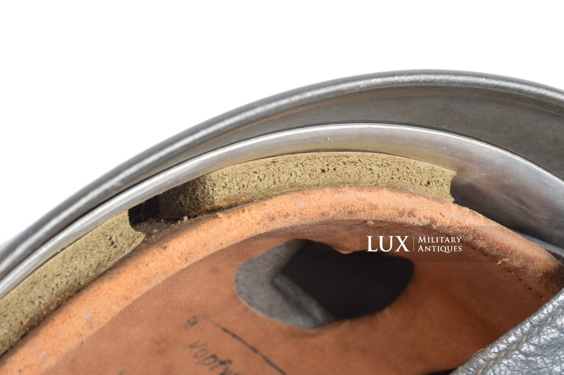 Late war M38 German Paratrooper combat helmet, « ckl68 » - photo 38