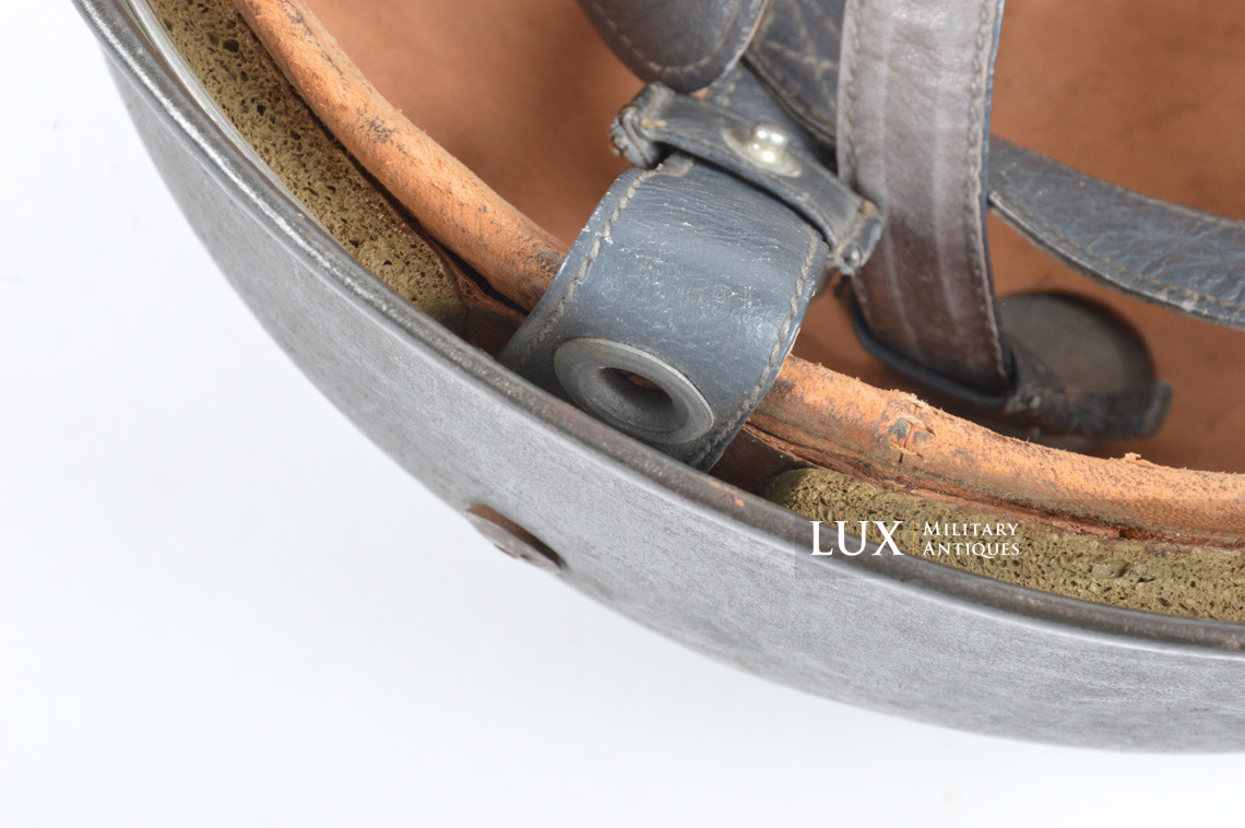 Late war M38 German Paratrooper combat helmet, « ckl68 » - photo 43