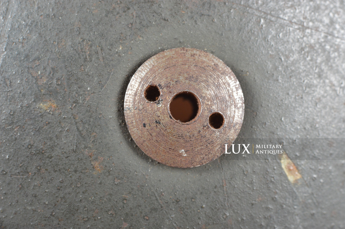 Late war M38 German Paratrooper combat helmet, « ckl68 » - photo 22