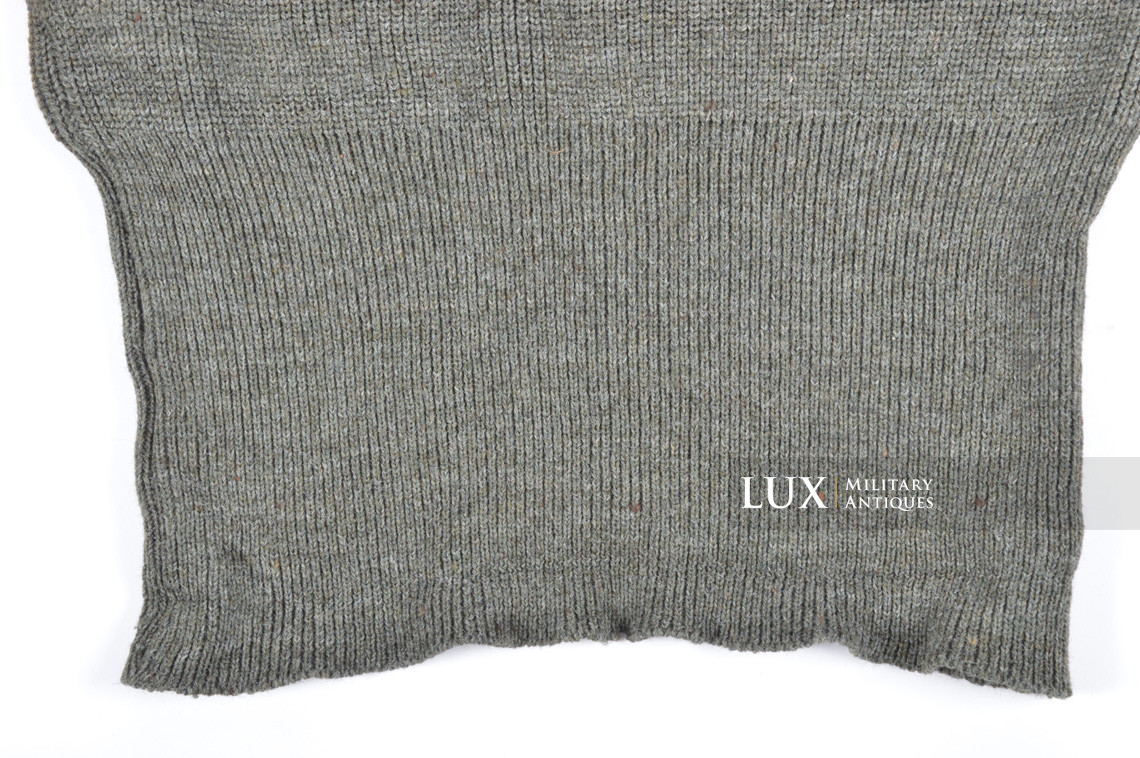 Late-war German issued « turtle-neck » sweater  - photo 10