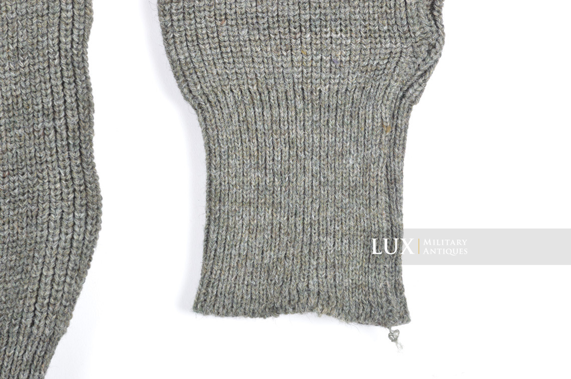 Late-war German issued « turtle-neck » sweater  - photo 11