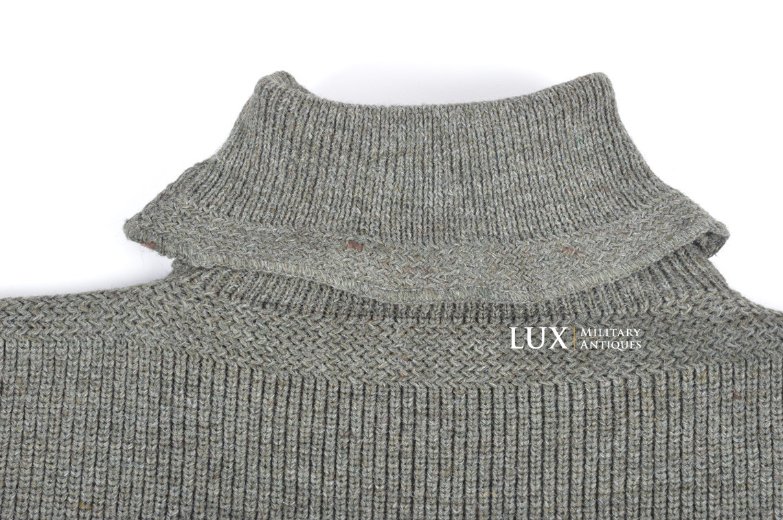 Late-war German issued « turtle-neck » sweater  - photo 13