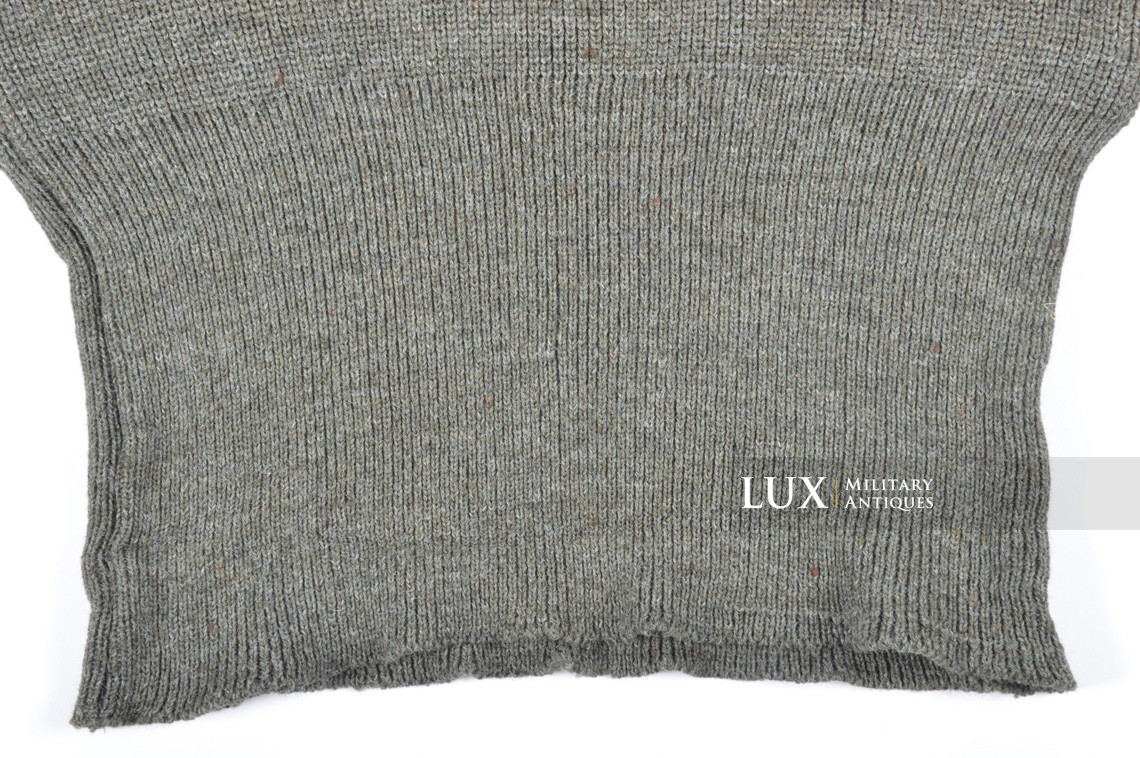 Late-war German issued « turtle-neck » sweater  - photo 15