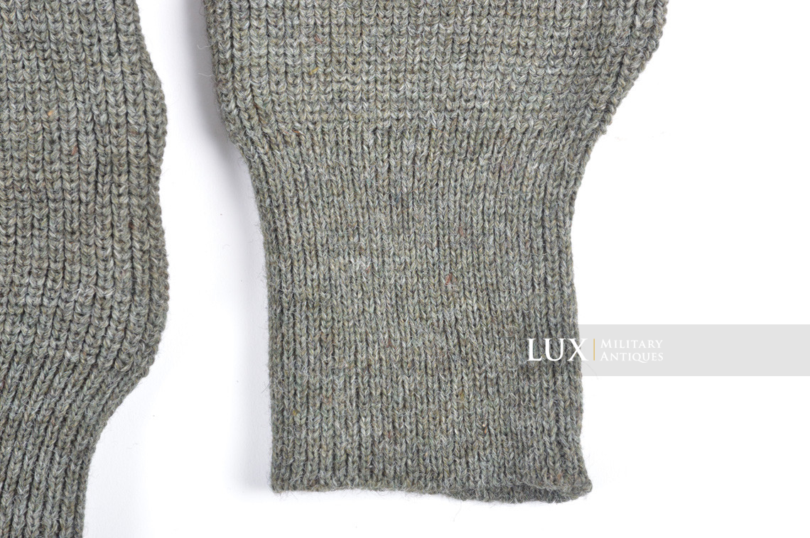 Late-war German issued « turtle-neck » sweater  - photo 16
