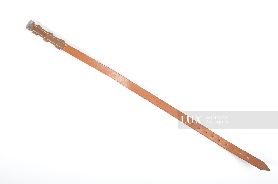 Rare early German A-frame mess kit leather strap, « 1939 » - photo 10