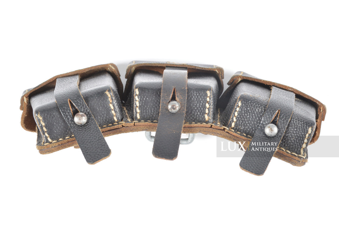 Unissued matching pair of late war k98 ammunition pouches, RBNr « 1/0390/0115 » - photo 11