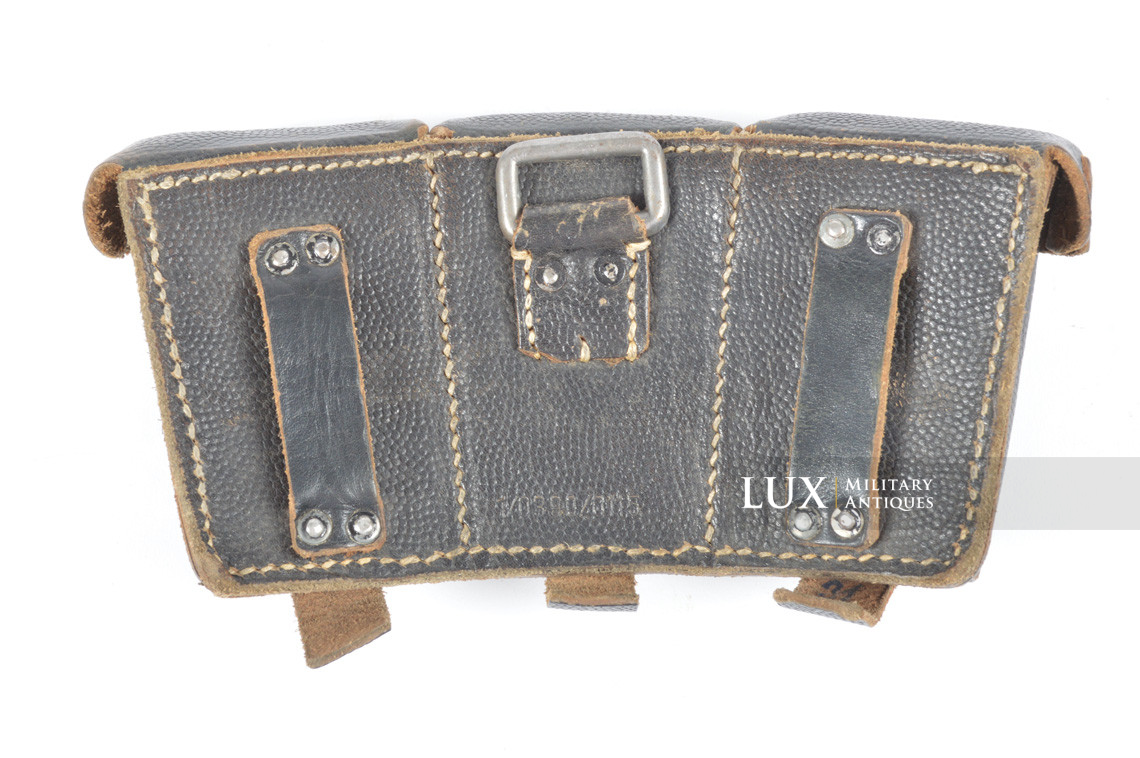 Unissued matching pair of late war k98 ammunition pouches, RBNr « 1/0390/0115 » - photo 17