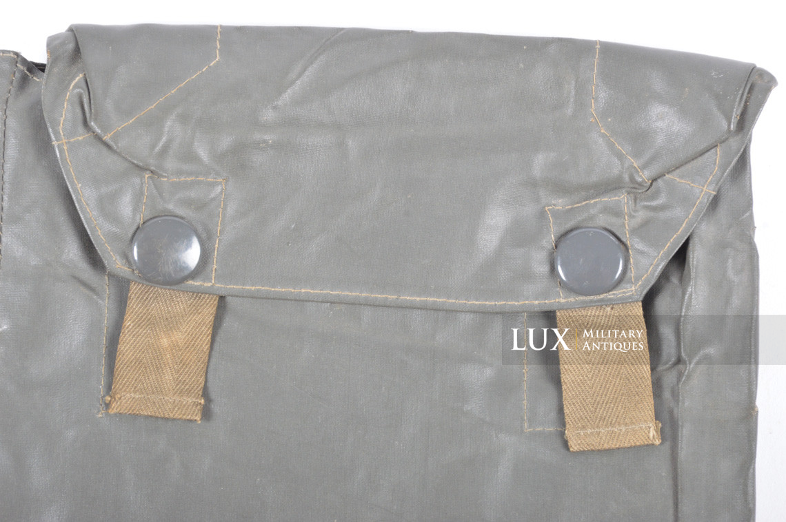 Early German anti-gas cape pouch - Lux Military Antiques - photo 7