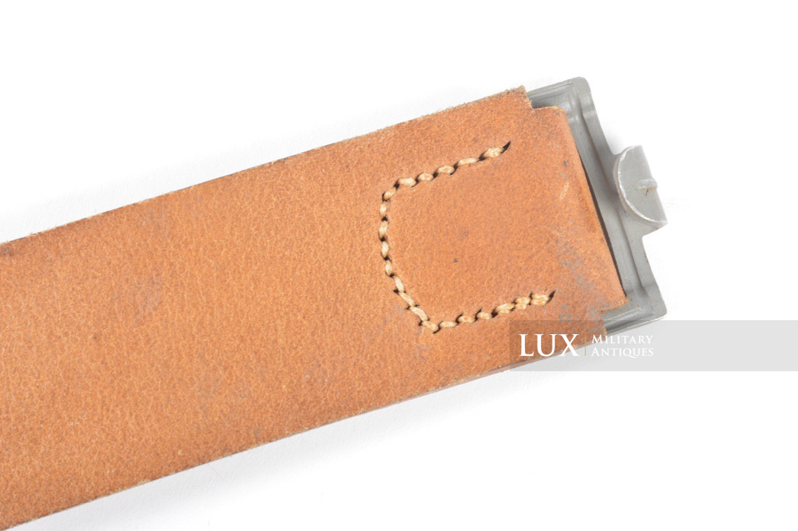 Unissued early German leather belt in natural brown leather, « 1939 » - photo 8