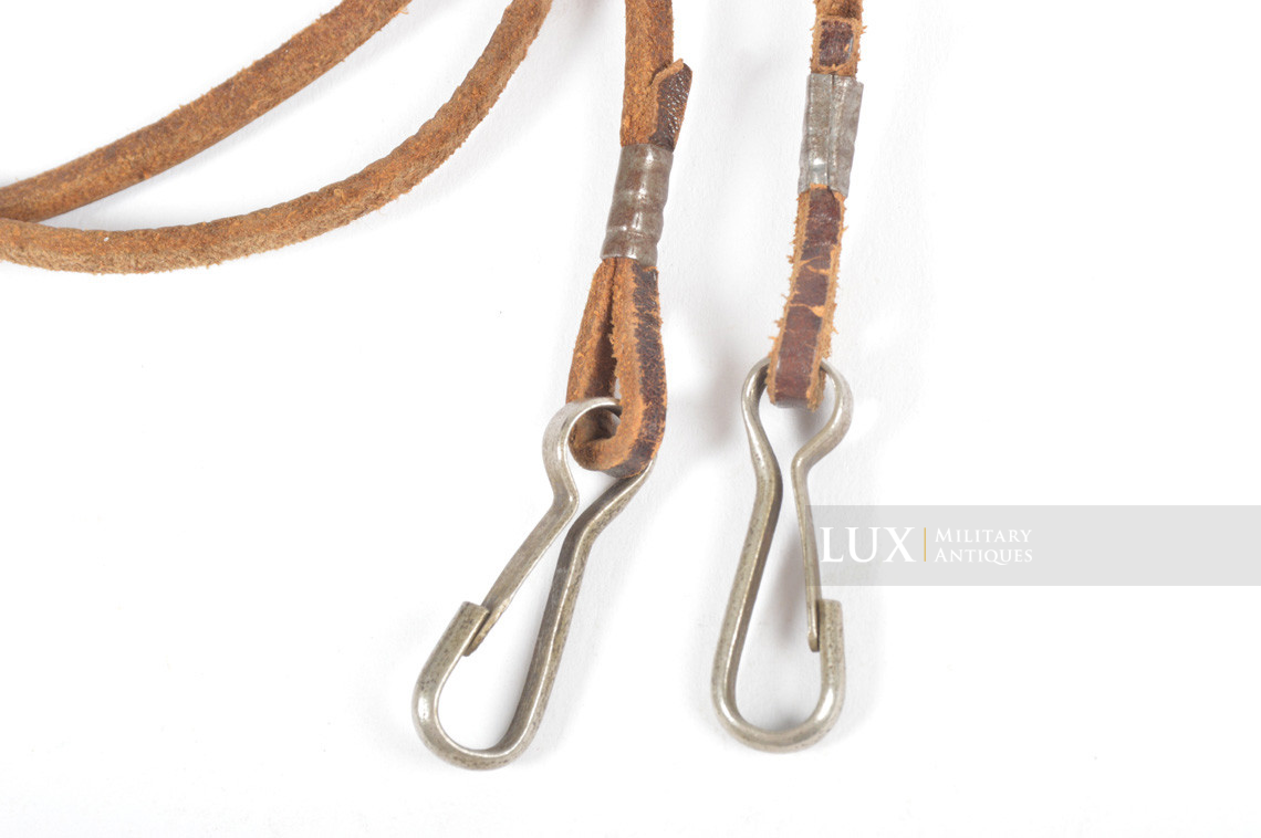 Luftwaffe gravity knife lanyard in leather - photo 7