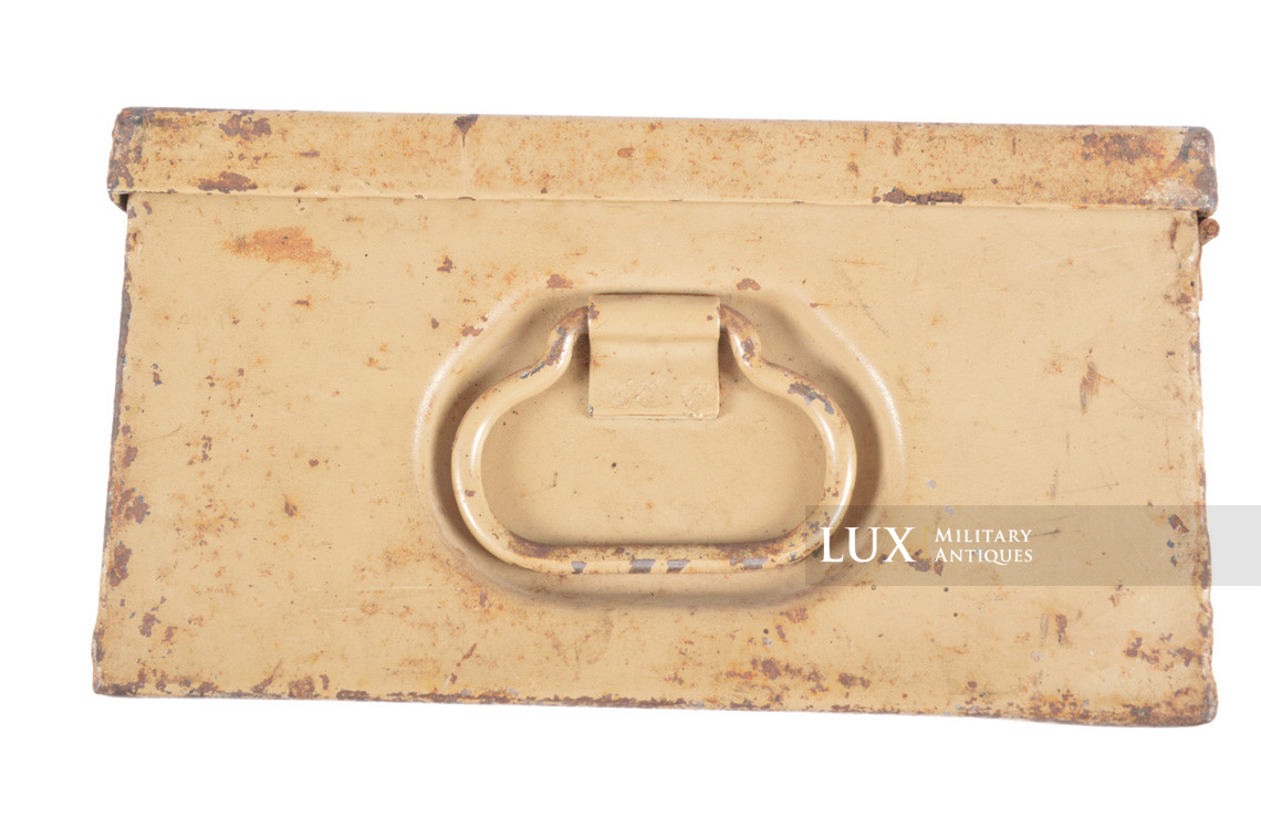 Late-war metal medics first aid box, « Verbandkasten » - photo 14
