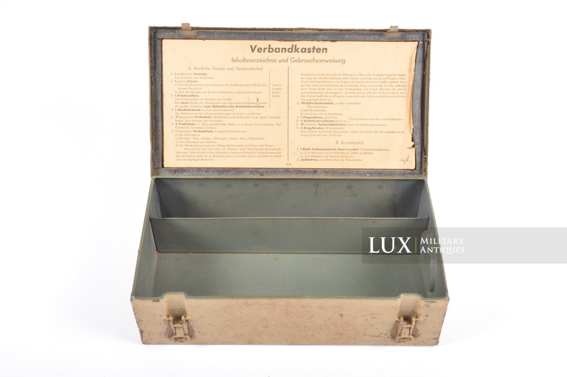 Late-war metal medics first aid box, « Verbandkasten »