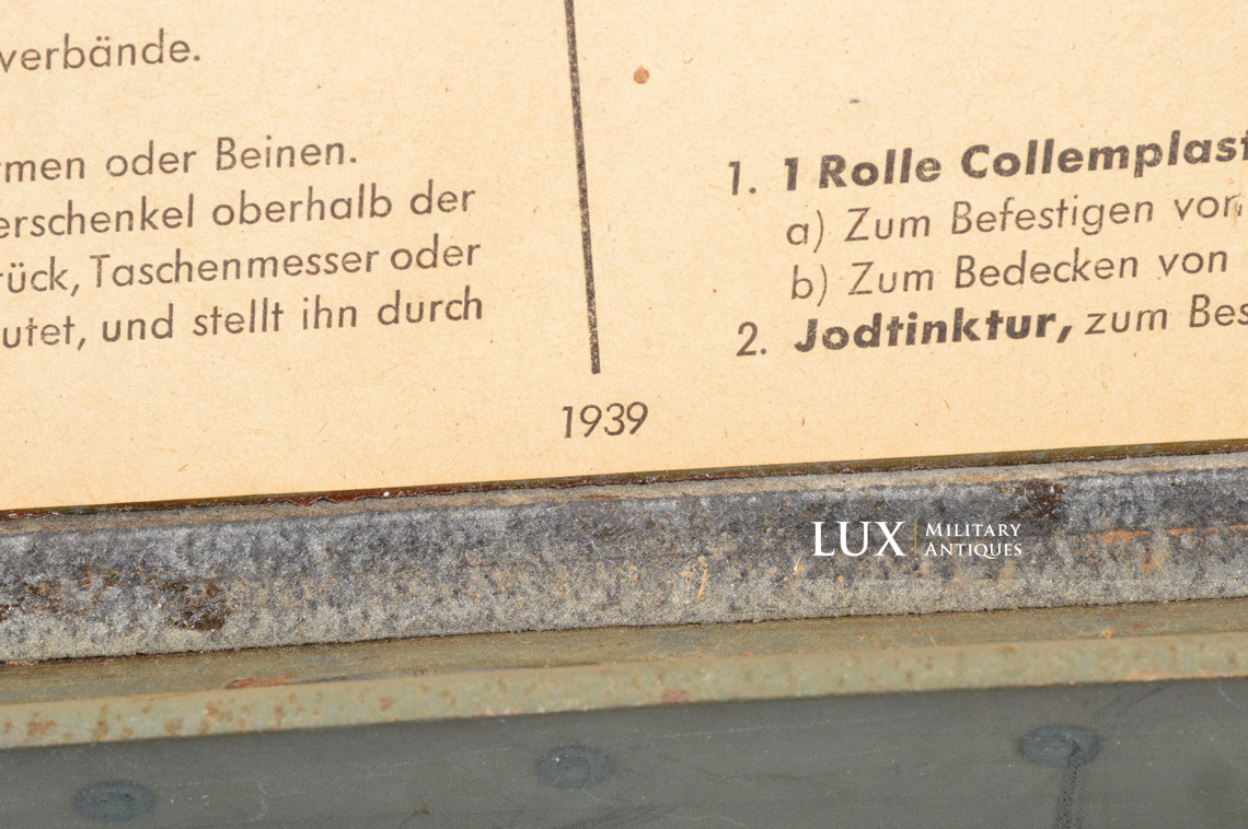 Late-war metal medics first aid box, « Verbandkasten » - photo 21