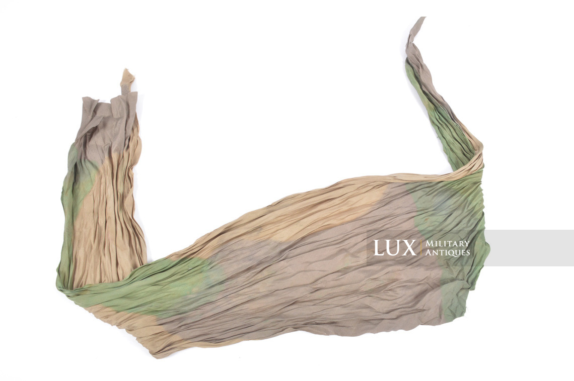 German camouflaged parachute scarf - photo 8